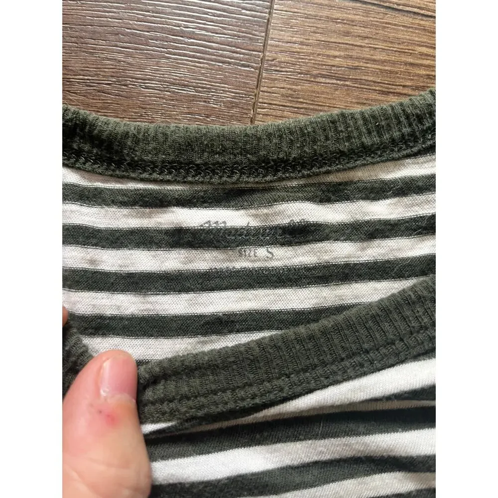 Madewell Olive Green White Striped Cotton Tee Women’s Small Relaxed Crewneck